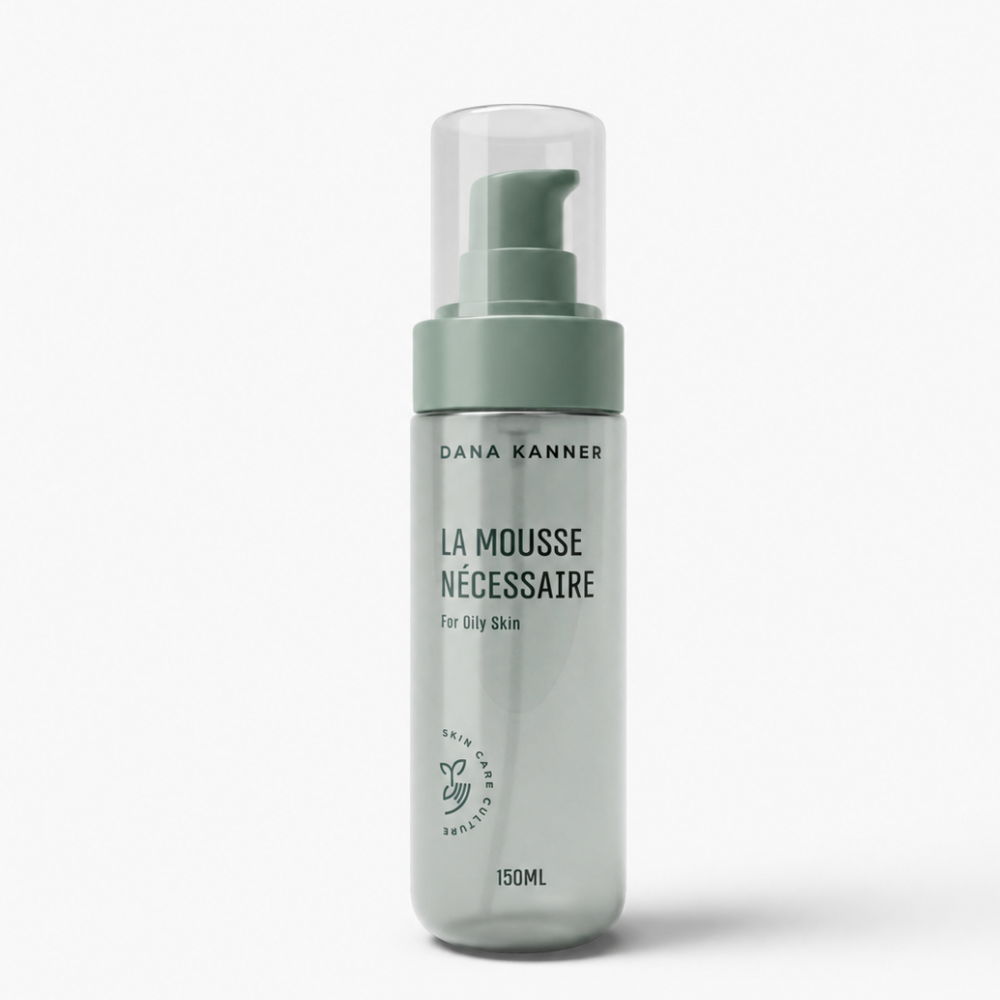 la mousse Necessaire for oily skin