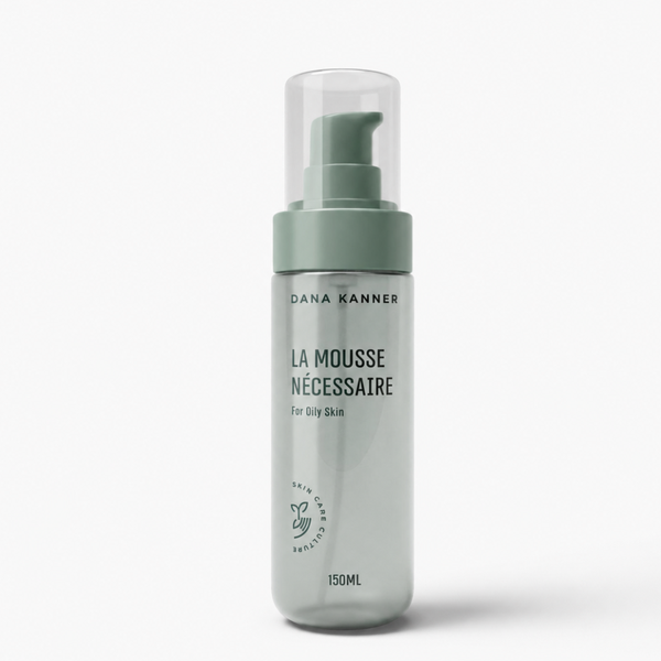 la mousse Necessaire for oily skin